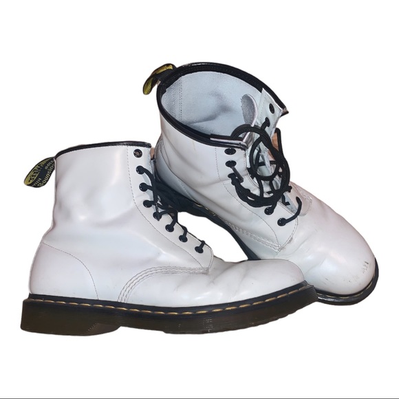 Dr. Martens | 1460 Boots - Picture 9 of 9